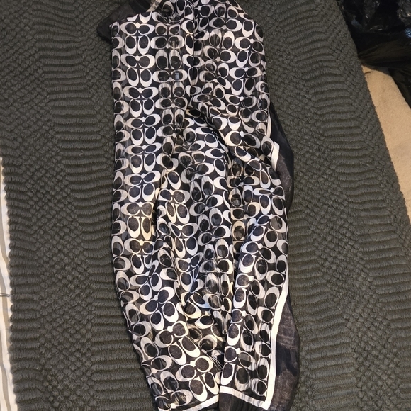 Coach Signature Chic Black and White Patterned Scarf - Picture 1 of 1
